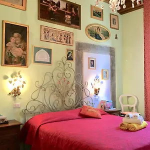  Homestay La Stagione Dell'arte Italy